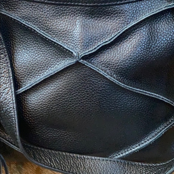 Nyla Noor pebbled black bag - Picture 2 of 4